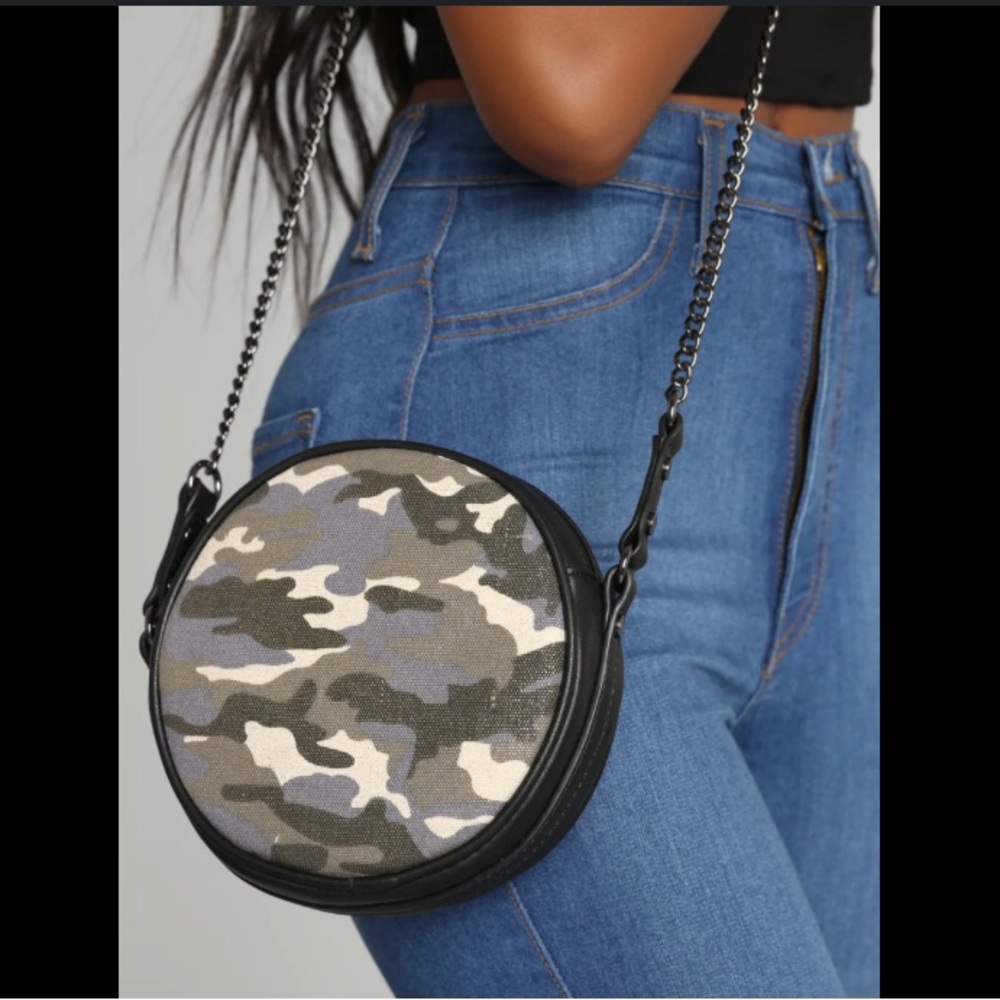 Camo Circle crossbody bag
